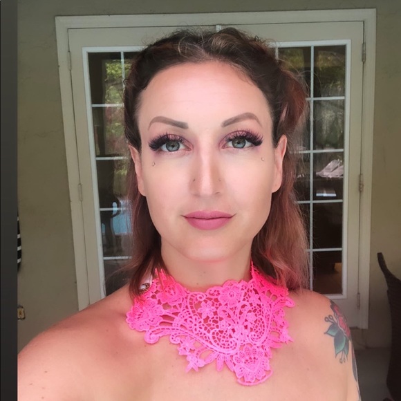 Meet your Posher, Emilie - Picture 1 of 1